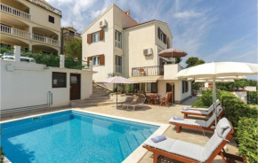 Beautiful Home In Okrug Donji With Wifi
